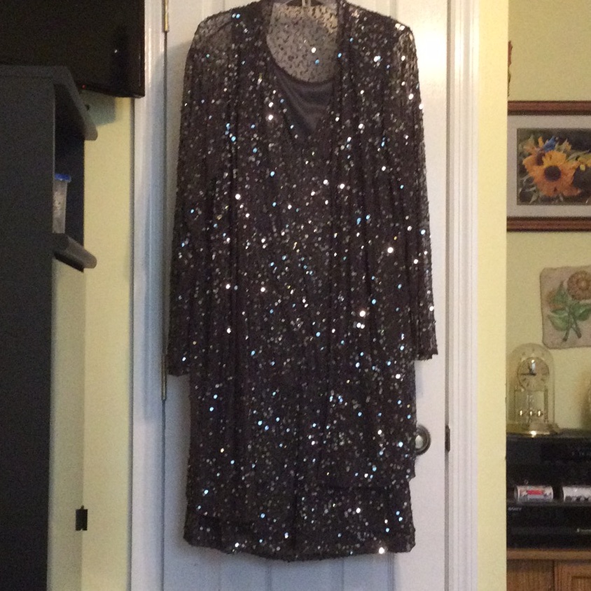 Stunning Gray Sequin Tea Length Dress Sleeveless With Jacket Stunning Gray Sequin Tea Length Dress Sleeveless With Jacket